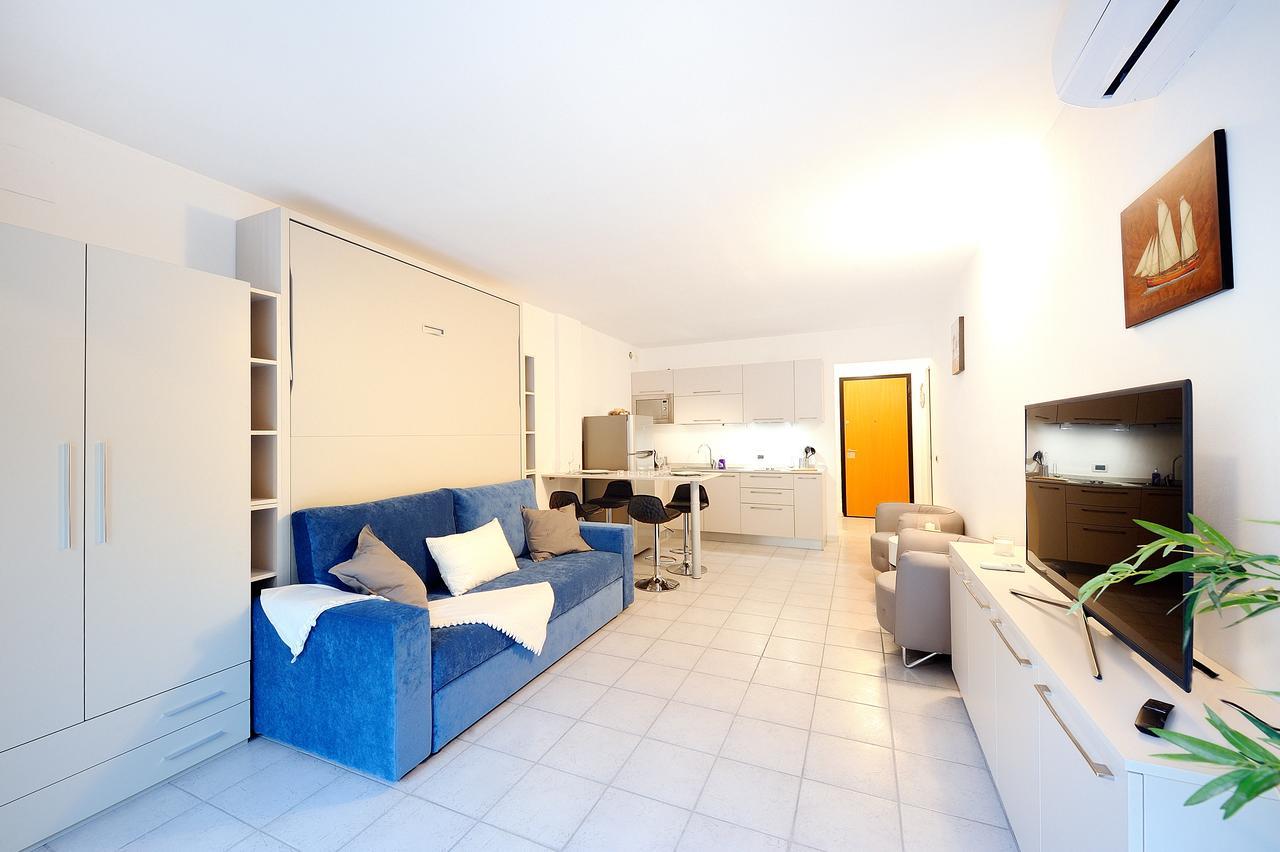 Silvia Degli Aregai Apartment Santo Stefano al Mare Bagian luar foto